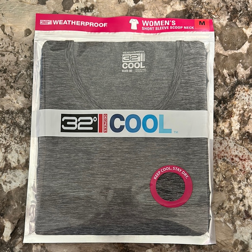 32 Degrees Women's Gray Scoop Neck Tee